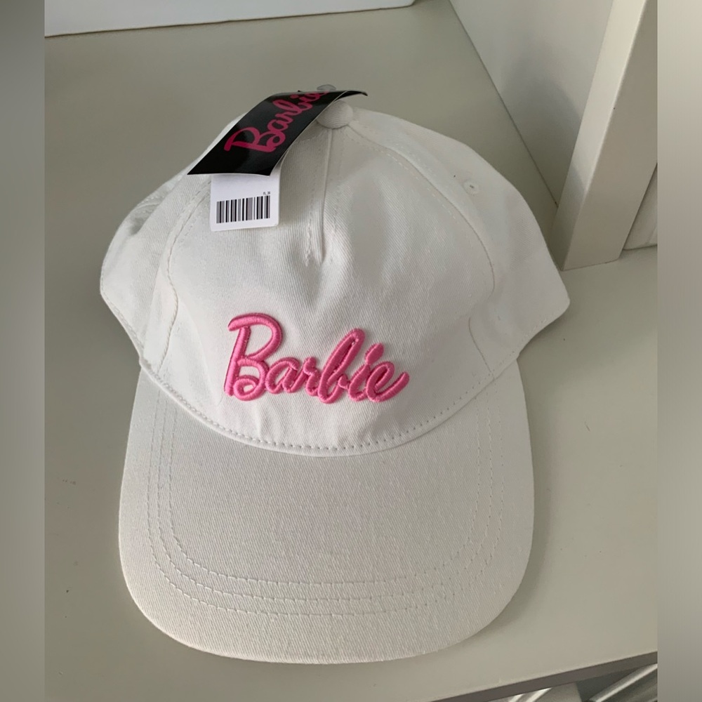 URBAN OUTFITTERS X BARBIE White Pink Adult Snap Back Cap Hat Flat Brim BRAND NEW